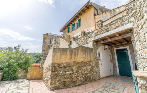  Nice Apartment In Moneglia Ge in Bracco