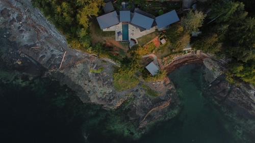 Kilátás, Cokely Cove Guesthouse - Oceanside Villa in Denman Island