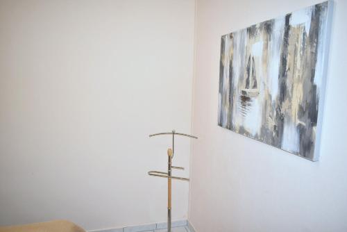 One-Bedroom Apartment with Shower image 8