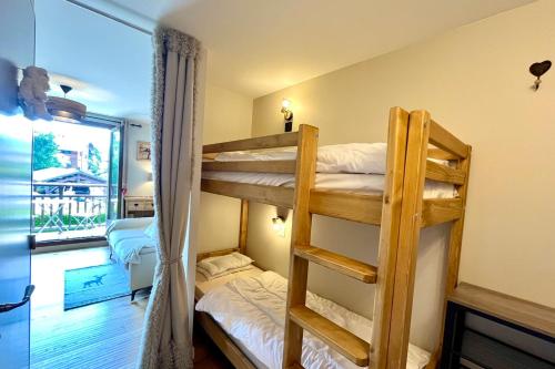 Apartment with balcony in Demi-Quartier, Demi-Quartier (foto 4)