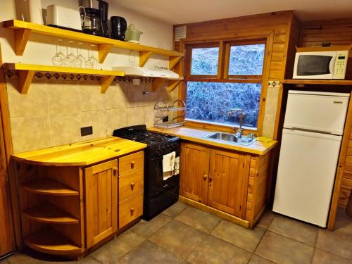 El Remanso - Radal Cabin, Manzano Bay in 비야 라 앙고스투라