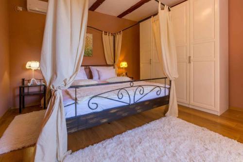 Holiday home in Krizisce 40737 in Mali Dol