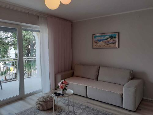 Apartments in Malinska - Insel Krk 14429 – khách sạn tại Radici
