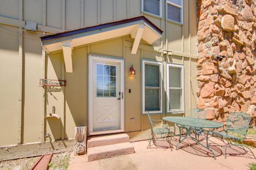 Cozy-Chic Condo with Mtn Views 3 Mi to Slopes! in Winter Park, USA