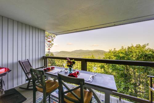 Breathtaking Highlands Condo with Mountain View in Highlands, USA