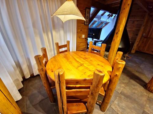 El Remanso - Radal Cabin, Manzano Bay in 비야 라 앙고스투라