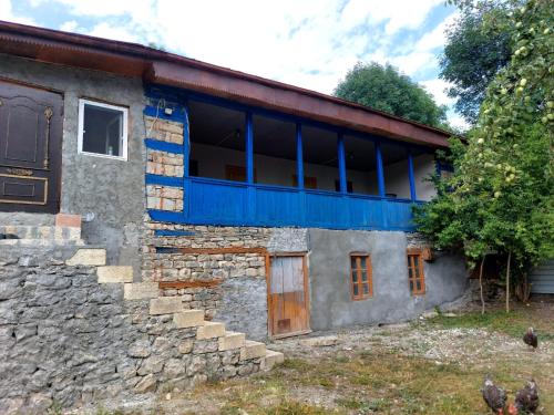 Buitenkant, Sulut Guest House in Lahich