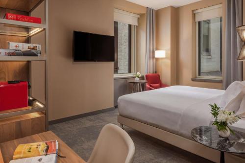 Premium Double or Twin Room image 3