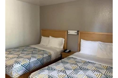 Travelodge by Wyndham Riviera Beach/West Palm - image 11