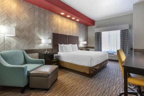 Best Western Plus Gallup Inn & Suites - image 8