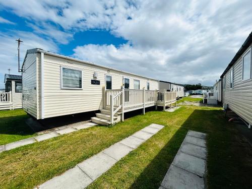 The Pad- 3 bed 2 bath, caravan Lido Beach 1