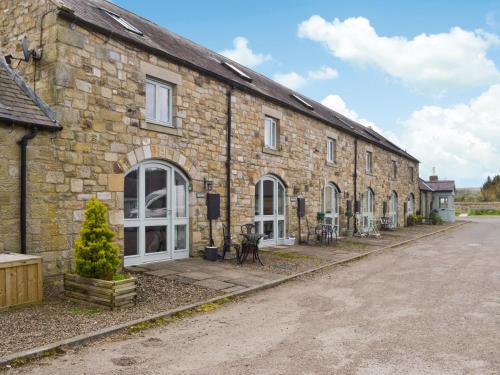 Exterior view, Heron Cottage in Netherton