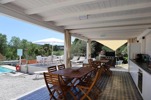 Villa le Api 3