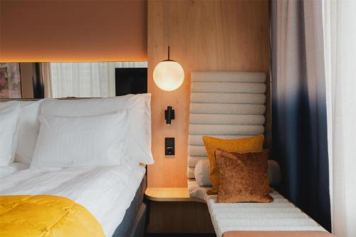 Superior King Room image 1