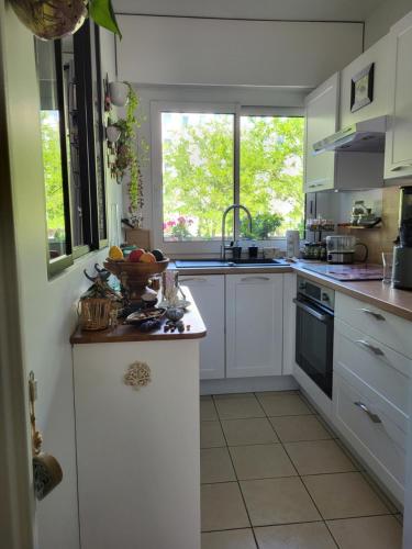 kök, Une chambre au calme - Réservée aux femmes (Une chambre au calme - Reservee aux femmes) in Saint Mande