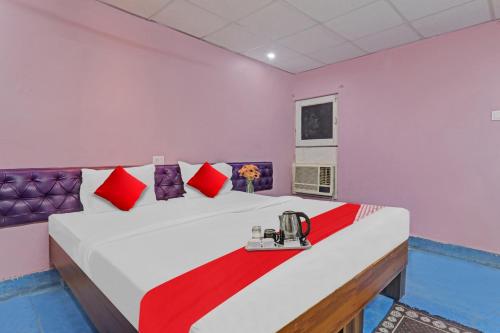 Deluxe Double Room image 6