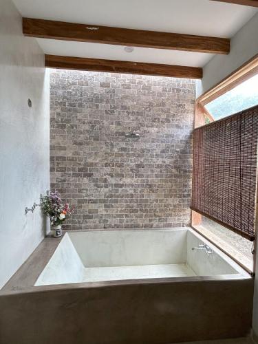 Casa de Campo con Piscina, BBQ y Naturaleza Cañete (Casa de Campo con Piscina, BBQ y Naturaleza Canete) in San Luis