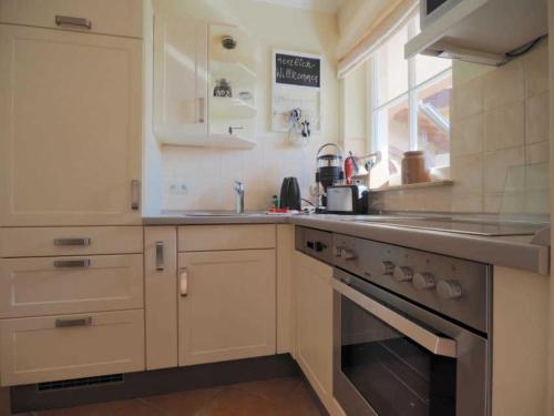 Kaiserliches Postamt Fewo 16 in Kuhlungsborn Ost