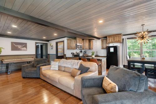 Pool Lodge with amazing views, Bryant (foto 9)