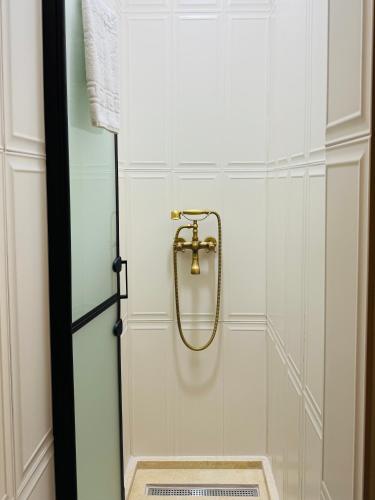 Conacul Coroanei Luxury Boutique Hotel - image 11