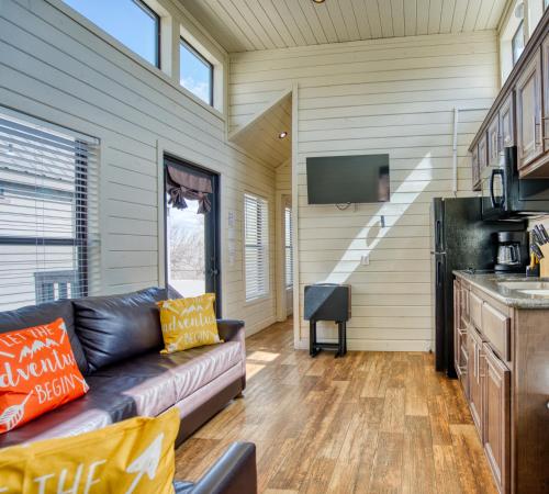 2 bedrooms, 3 beds
