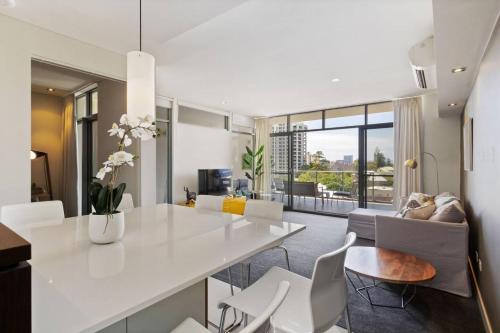Skylineviews 2bdrm River, Waca, Optus Stadium