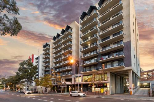 Spacious 2br East Perth Pool Gym Catbus Cbd Optus - Victoria Park