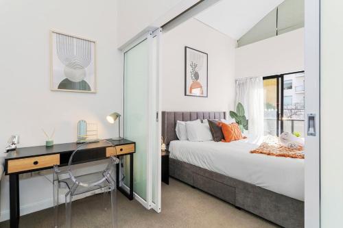 The CBD Gateway Modern 1BR Suite near UWA & Park - image 2