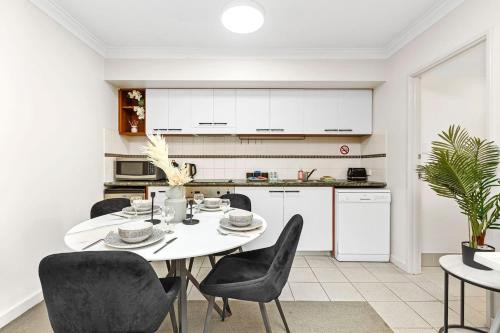 Modern Kings Park Hideaway Walk to Perth CBD - image 5