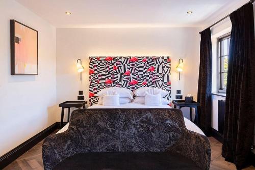 Wainstones Hotel - image 2