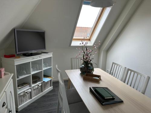 Logies en koffie achter de diek in Texel