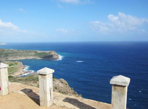 Sea View Chill Spot 15 min walk to the beach in Saint Mary