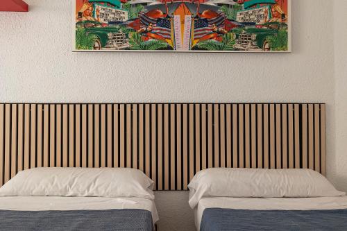 Two-Bedroom Deluxe Apartment image 10