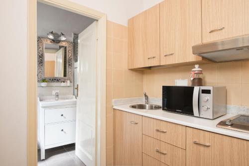 Navona Tower Apartments - image 2