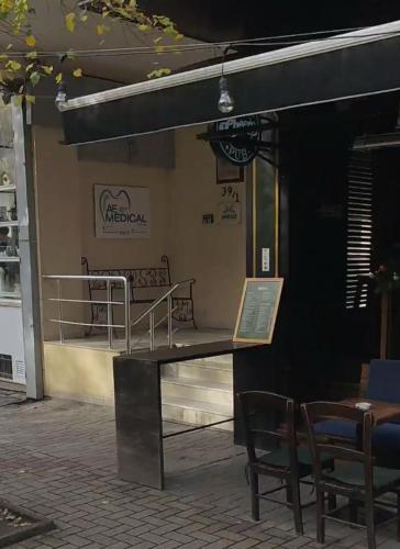 The downtown escape apartment in the Heart of Tirana, Тирана (фото 3)