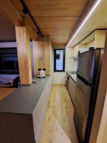 One-Bedroom Apartment image 8