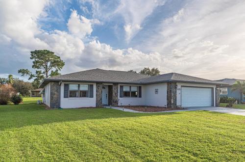 Pet Friendly Getaway Lake June Access Boat Dock Kayaks and More