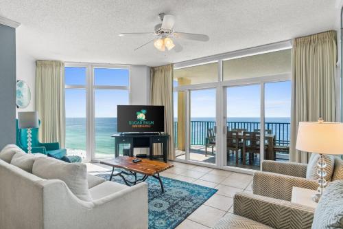 Must See ! Beach Front~ 2 King Mstrs +2 Q Bdrm ~ Fantastic Views!
