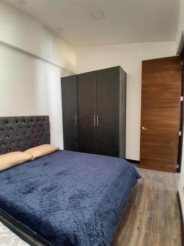 Suite de 3 camas cerca a la UTPL