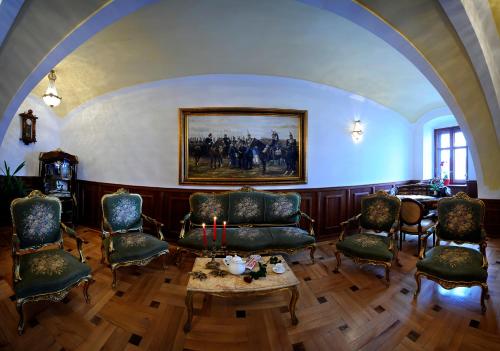 Castel Haller - image 2