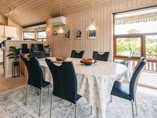 Iekārtas, 4 star holiday home in Øster Assels-By Traum in Sillerslev