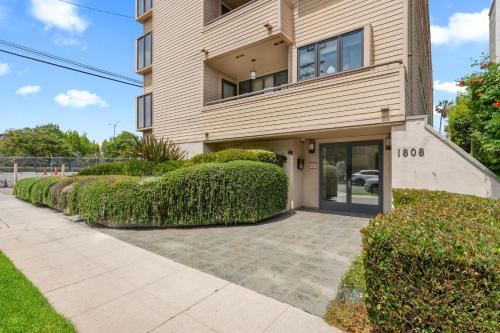 Stylish Westwood Condo, Near UCLA & Century City, Los Angeles (fotografie 6)