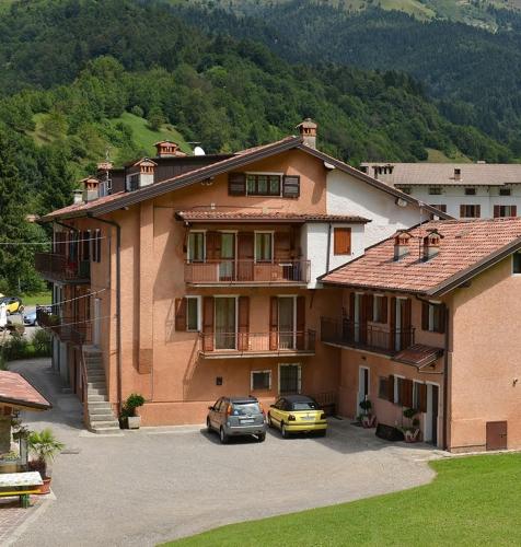 Casa naanì Mughetto (Casa naani Mughetto) in Collio