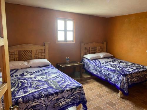2 double beds