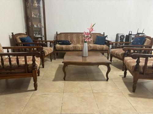 Deluxe Cumbaya Suite in Cumbaya