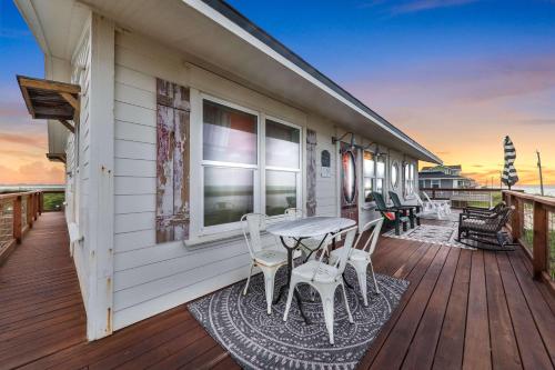 Wake Up to Waves - 3BR on the Sand