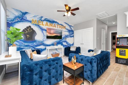Themed Unit 2BD 2BA Near NRG HOU Med Center S
