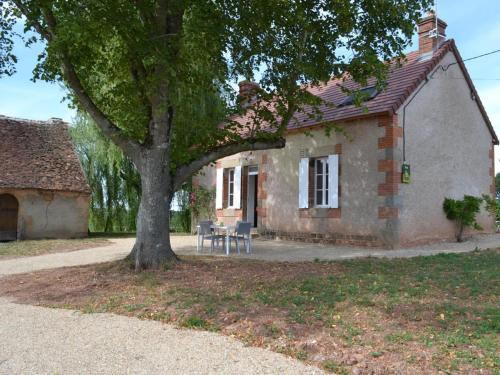 Gîte contemporain rénové avec jardin et animaux acceptés - FR-1-489-36 (Gite contemporain renove avec jardin et animaux acceptes - FR-1-489-36) in Ažonža