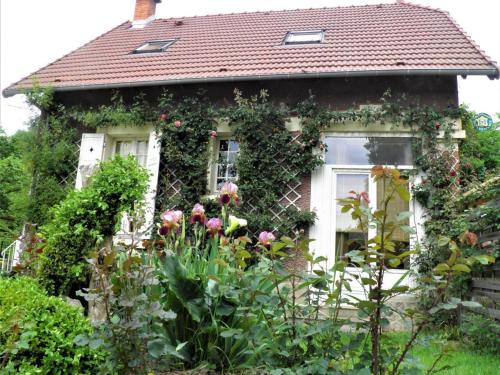 Gîte Hérisson 3 pièces 6 personnes - FR-1-489-247 - image 3