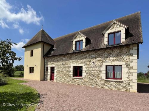 . Gîte Nature avec Jardin et Spa pour 14 pers. à Les Ventes-de-Bourse - FR-1-497-211